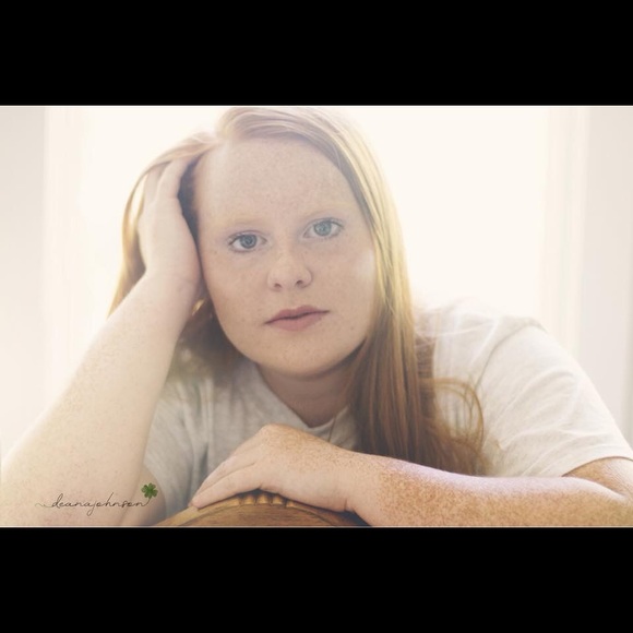 Meet your Posher, Courtney - Picture 1 of 1